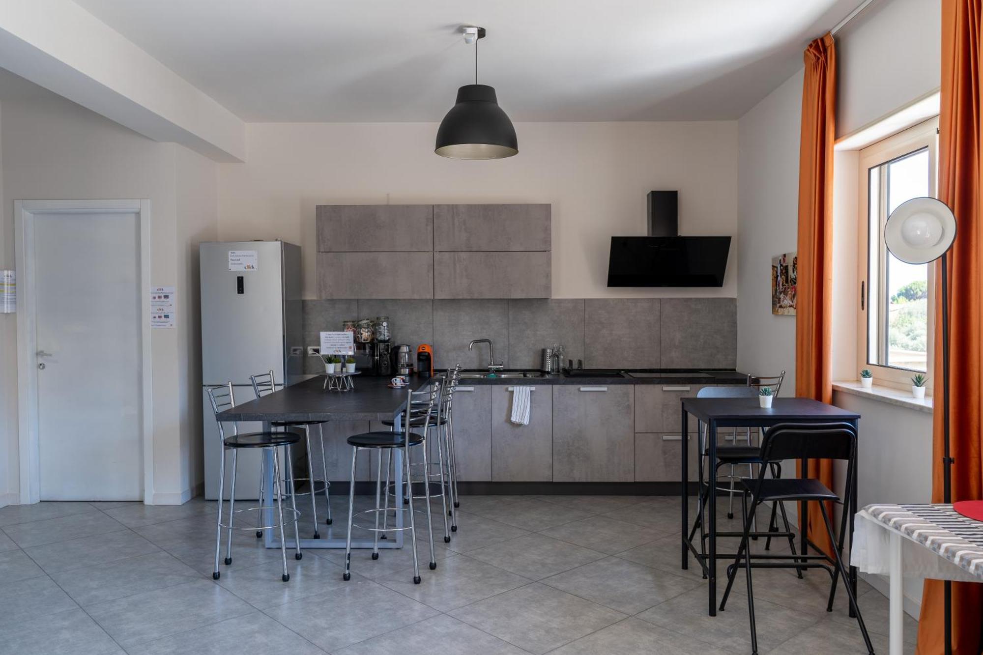 Click Art & Room Trabia Bagian luar foto
